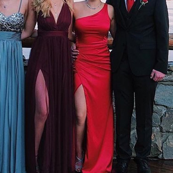 Prom Dress!! - Picture 3 of 4